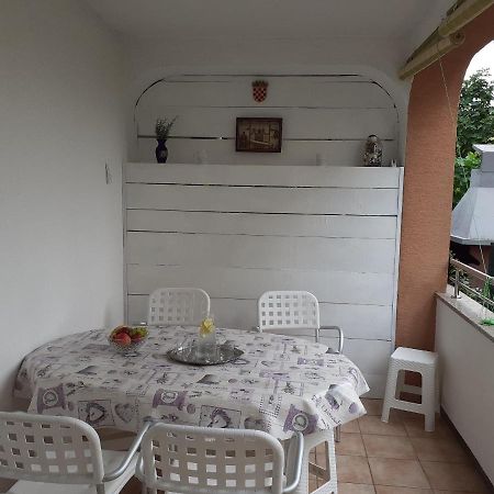 Apartment Conty On The Ground Floor Malinska Extérieur photo