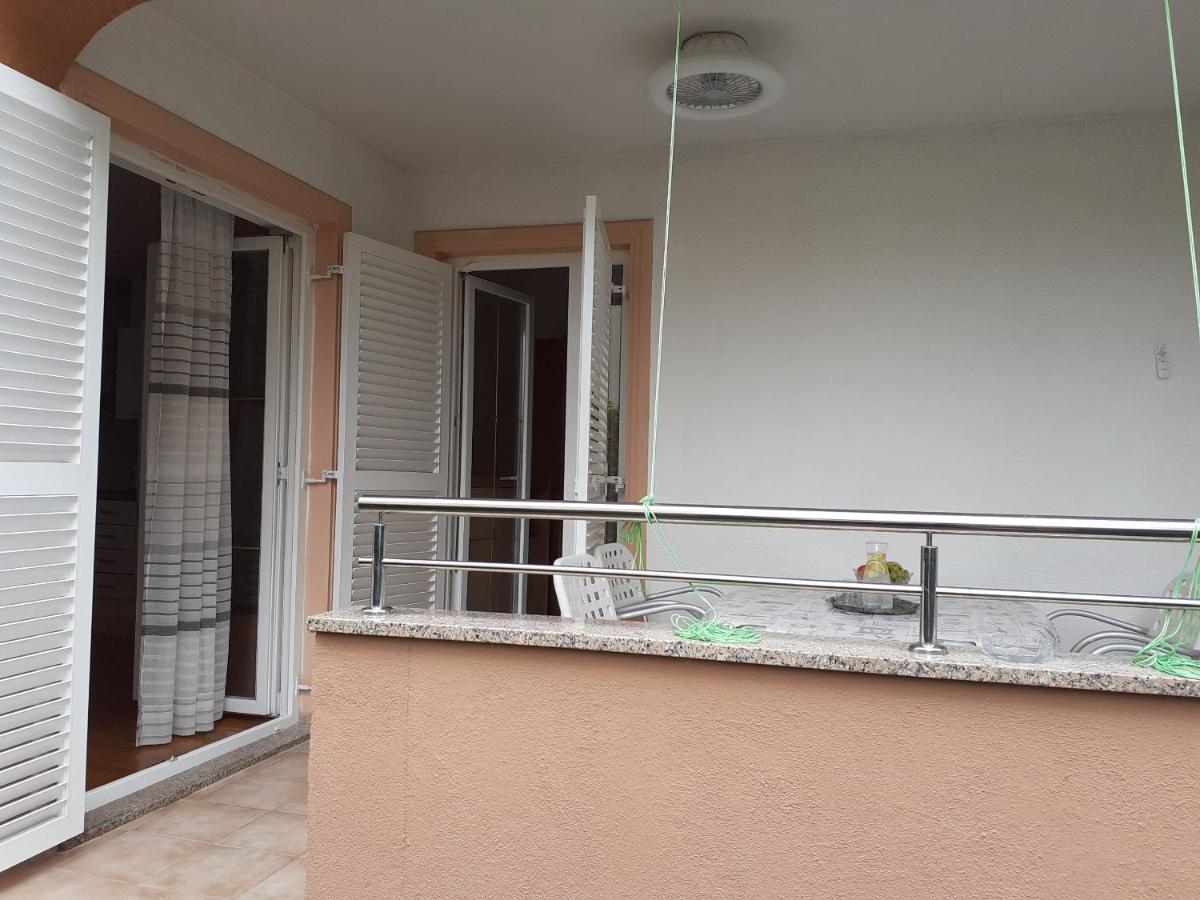 Apartment Conty On The Ground Floor Malinska Extérieur photo