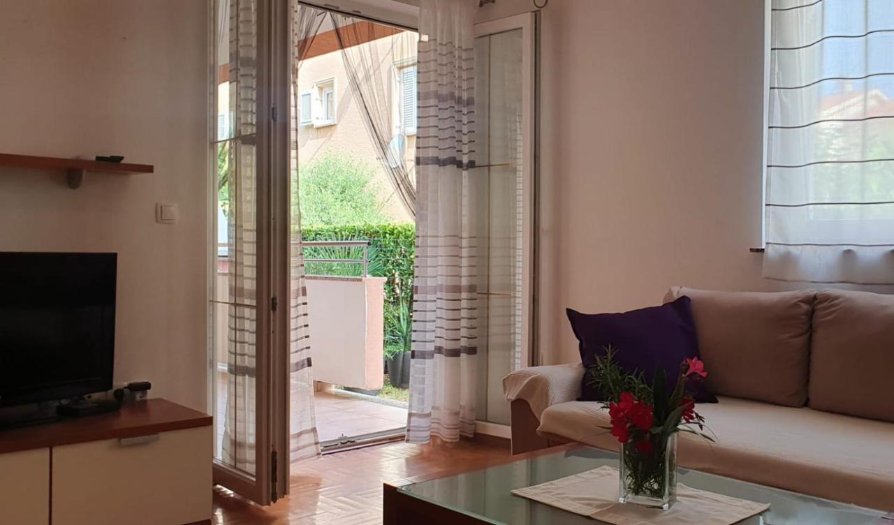 Apartment Conty On The Ground Floor Malinska Extérieur photo